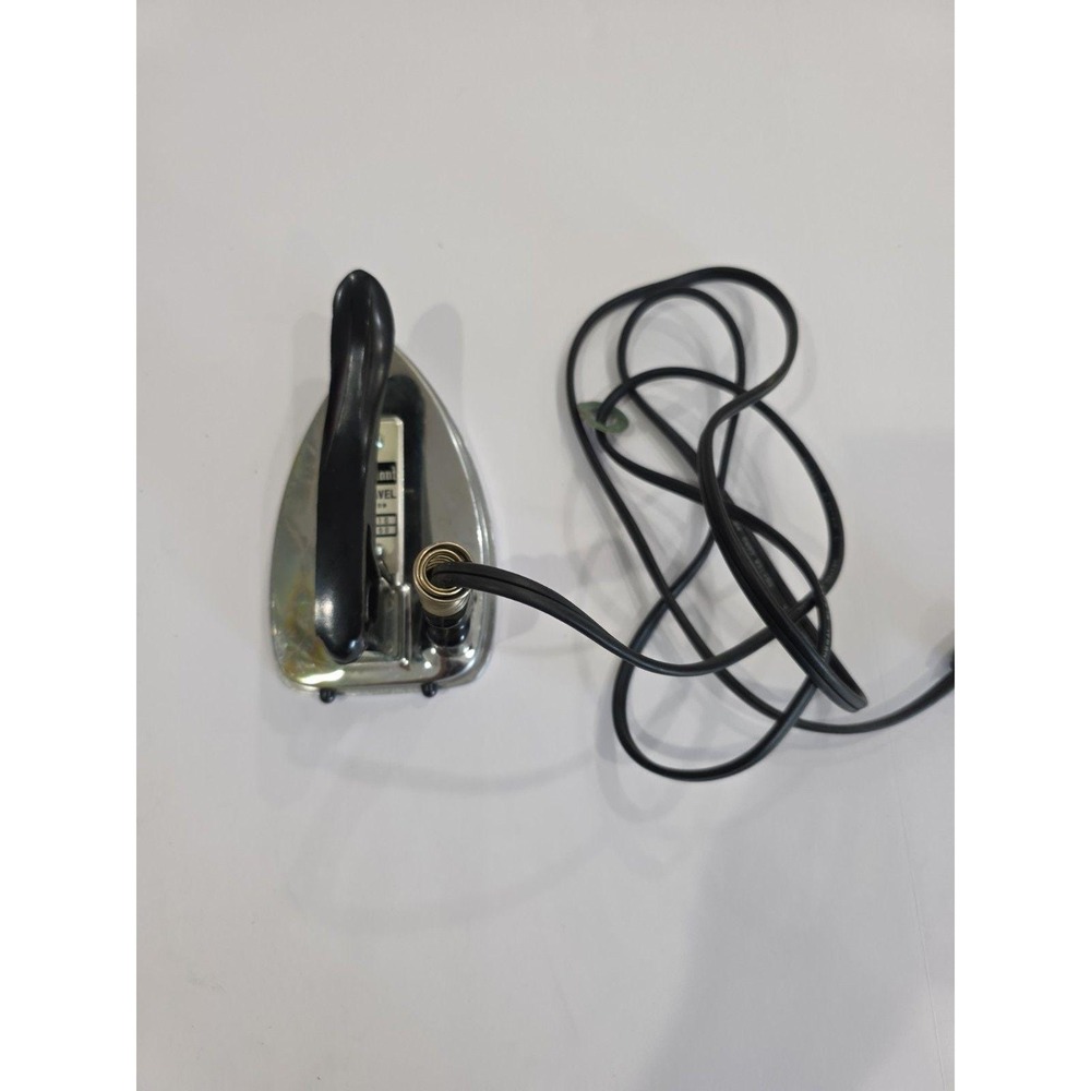 Vintage Valiant Travel Iron